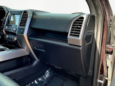 Used 2019 Ford F150 Platinum w/ Equipment Group 701A Luxury image 16