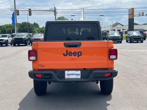 New 2025 Jeep Gladiator Sport image 6