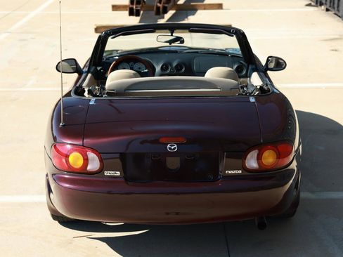 Used 2000 MAZDA MX-5 Miata RWD image 9