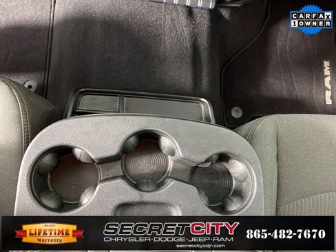 Used 2024 RAM 2500 Big Horn w/ Sport Appearance Package image 24