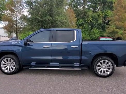 Used 2020 Chevrolet Silverado 1500 High Country w/ Technology Package image 5