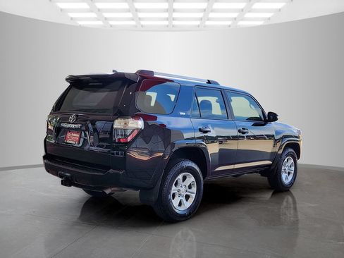 Used 2021 Toyota 4Runner SR5 Premium w/ Moonroof Package AWD/4WD image 5