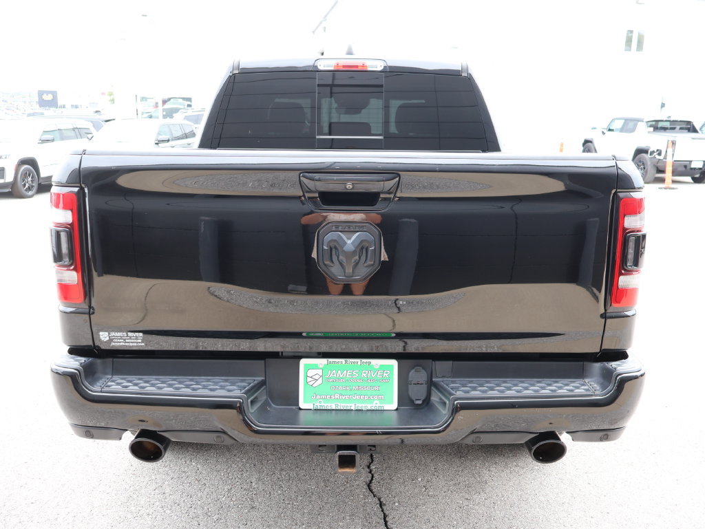 Used 2020 RAM 1500 Limited w/ Black Appearance Package RWD image 4