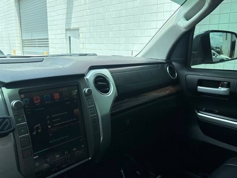 Used 2016 Toyota Tundra Limited w/ Limited Premium Package RWD image 14
