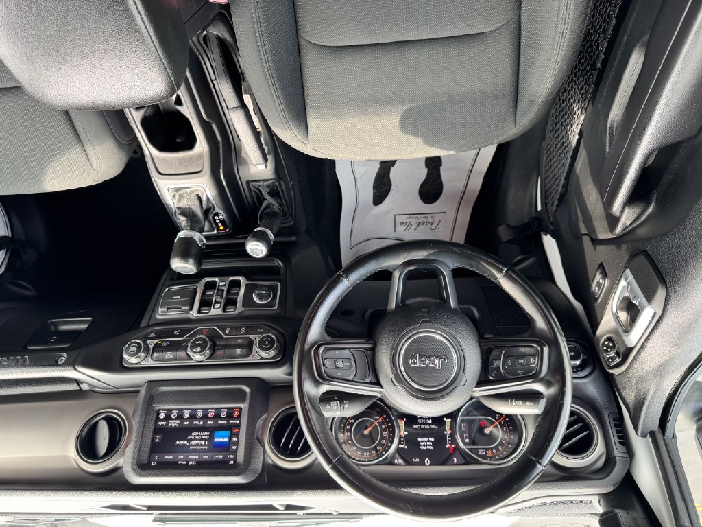 Used 2021 Jeep Wrangler Unlimited Sport AWD/4WD image 19