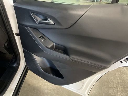 Used 2025 Chevrolet Equinox LT image 35