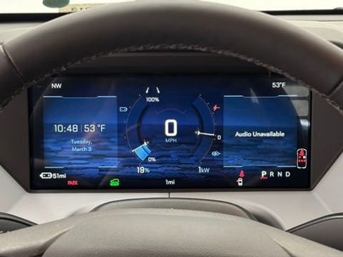 New 2027 Chevrolet Bolt LT w/ Comfort Package image 32