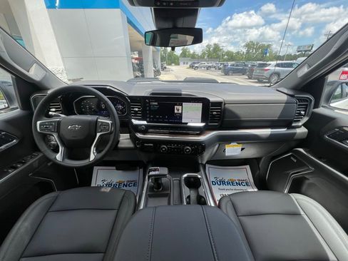 New 2026 Chevrolet Silverado 1500 LT Trail Boss w/ Convenience Package II AWD/4WD image 2