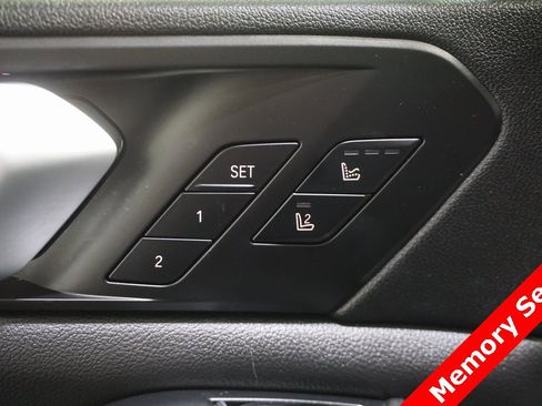 Used 2019 BMW X5 xDrive50i w/ M Sport Package image 7