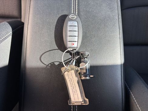 Used 2025 Nissan Altima 2.5 SV image 22