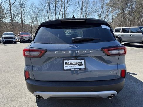 New 2026 Ford Escape SE w/ Class II Trailer Tow Package image 4