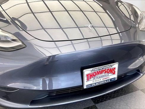 Used 2023 Tesla Model Y Long Range AWD/4WD image 30