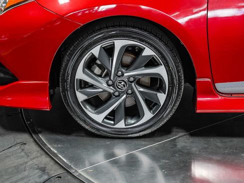 Certified 2017 Toyota Corolla iM w/ Carpet Mat Package FWD image 10