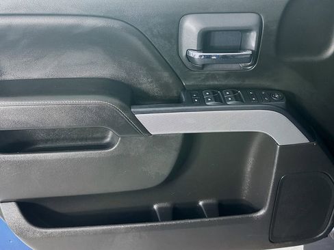 Used 2018 Chevrolet Silverado 1500 LT w/ All Star Edition image 23