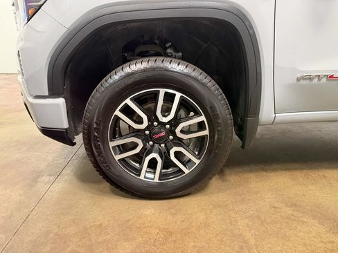 Used 2025 GMC Sierra 1500 AT4 w/ AT4 Preferred Package AWD/4WD image 85
