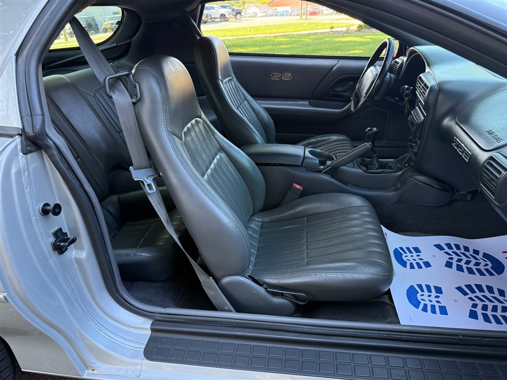 Used 1999 Chevrolet Camaro Z28 w/ SS Performance/Appearance Pkg RWD image 58