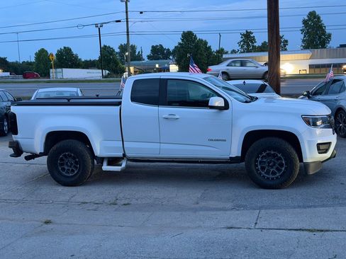 Used 2020 Chevrolet Colorado LT w/ Safety Package RWD image 4