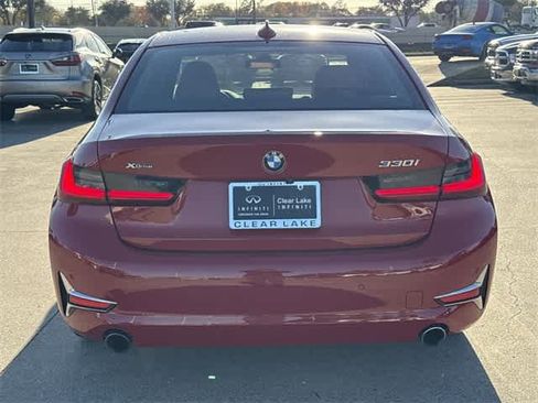 Used 2019 BMW 330i xDrive Sedan w/ Premium Package image 5