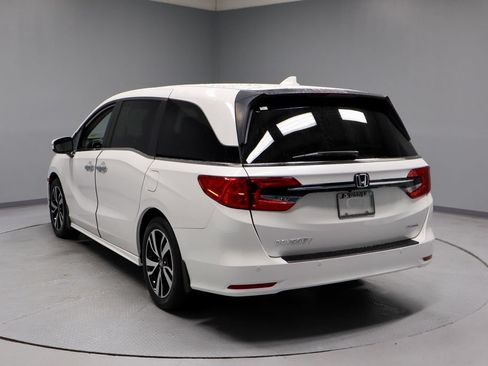 Used 2023 Honda Odyssey Touring image 9