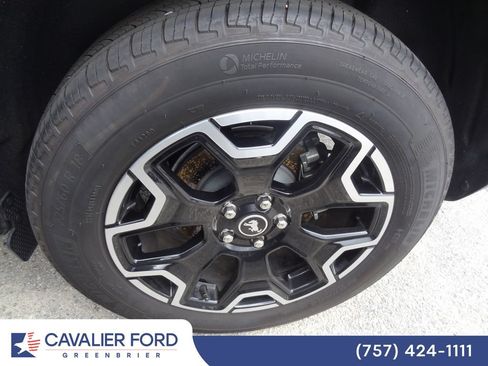 Used 2025 Ford Bronco Sport Outer Banks w/ Outer Banks Tech Package+ AWD/4WD image 12