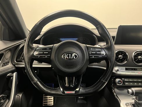 Used 2020 Kia Stinger GT1 image 14