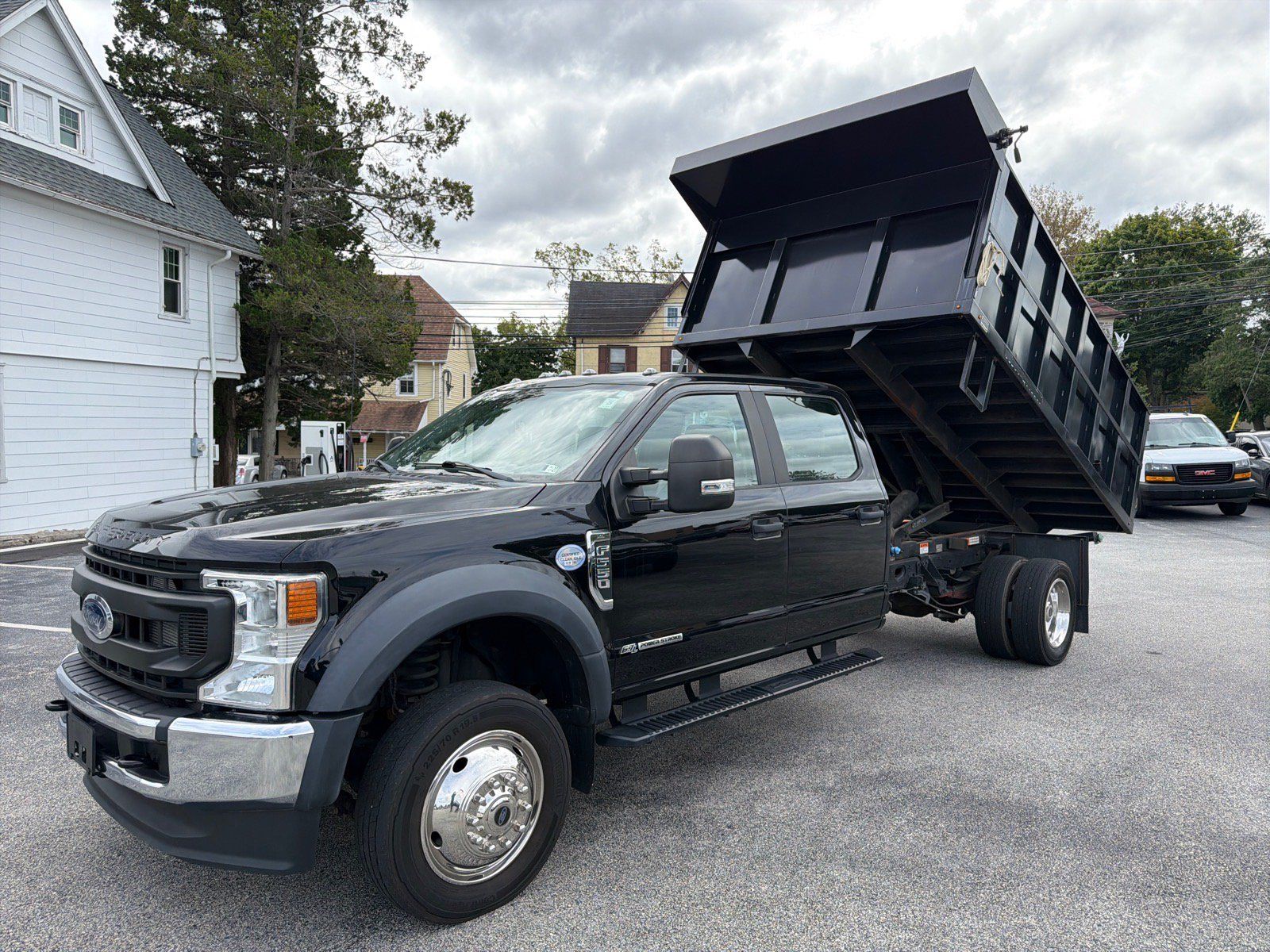 Certified 2022 Ford F550 4x4 Crew Cab Super Duty w/ Power Equipment Group image 2