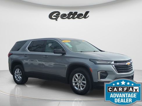 Used 2023 Chevrolet Traverse LS FWD image 3