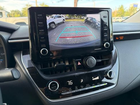Used 2022 Toyota Corolla LE FWD image 11