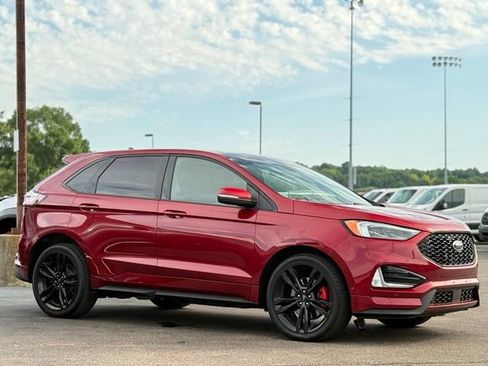 Used 2019 Ford Edge ST w/ Equipment Group 401A AWD/4WD image 35