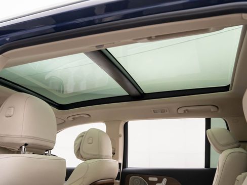 New 2026 Mercedes-Benz GLS 450 4MATIC image 21