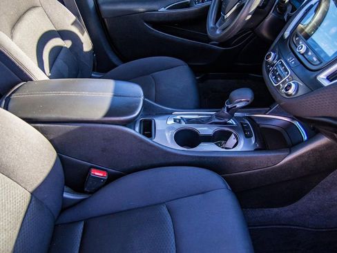 Used 2024 Chevrolet Malibu LT image 16