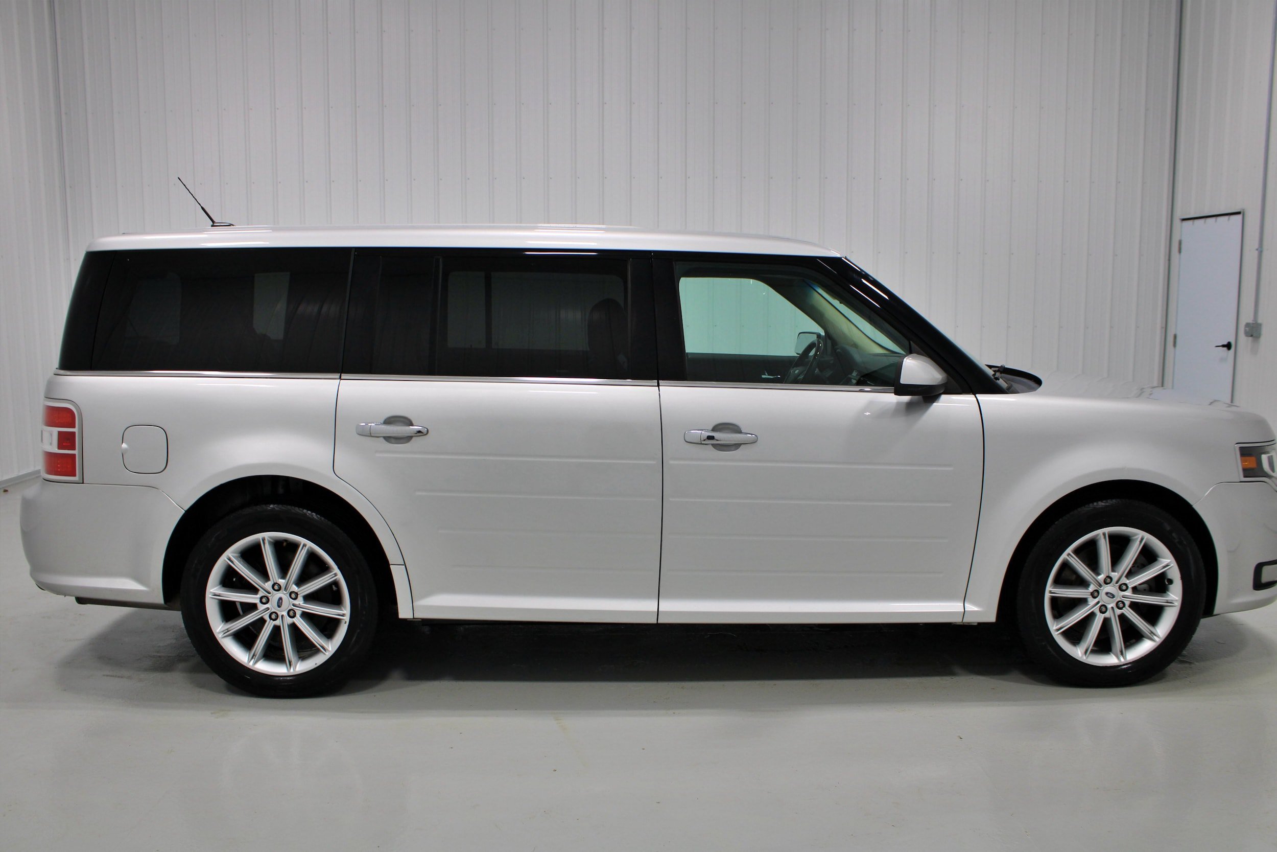 Used 2019 Ford Flex Limited AWD/4WD image 42