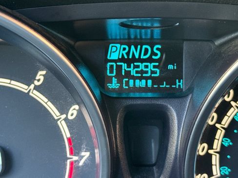 Used 2014 Ford Fiesta SE w/ Equipment Group 201B FWD image 22