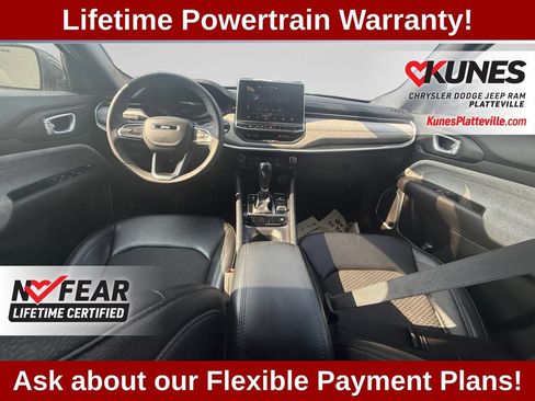Used 2024 Jeep Compass Latitude AWD/4WD image 23