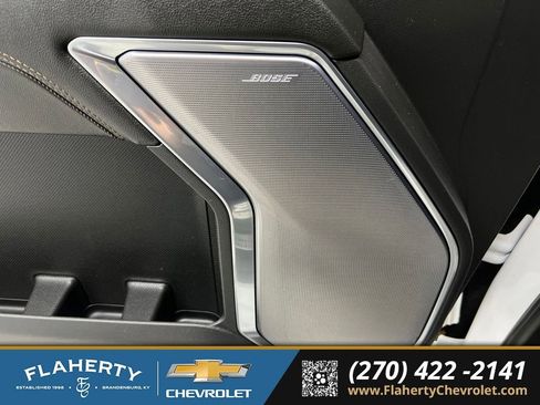 Used 2024 Chevrolet Silverado 1500 High Country w/ High Country Premium Package AWD/4WD image 22