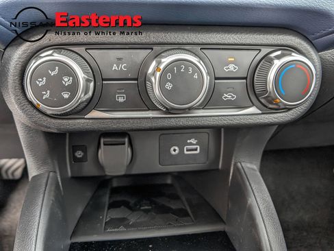 New 2025 Nissan Versa SV w/ Trunk Package image 19