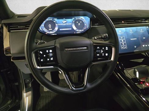 Used 2025 Land Rover Range Rover Sport SE AWD/4WD image 19