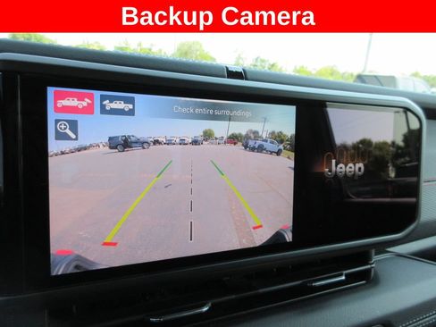 Used 2024 Jeep Gladiator Rubicon w/ Technology Group AWD/4WD image 16