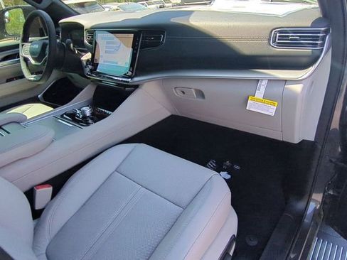 New 2026 Jeep Grand Wagoneer Limited w/ Premium Group II AWD/4WD image 39