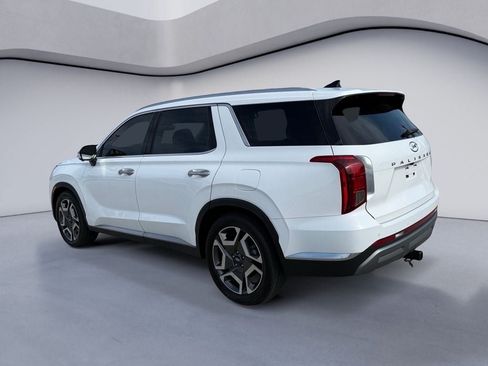 Used 2023 Hyundai Palisade Limited FWD image 3