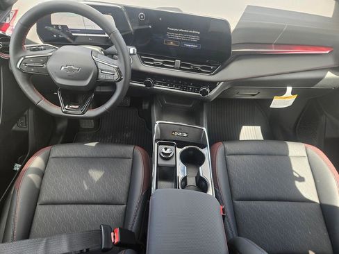 New 2026 Chevrolet Equinox RS w/ Safety and Technology Package FWD image 7