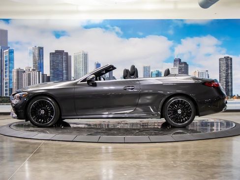 Used 2026 Mercedes-Benz CLE 300 4MATIC Cabriolet image 8