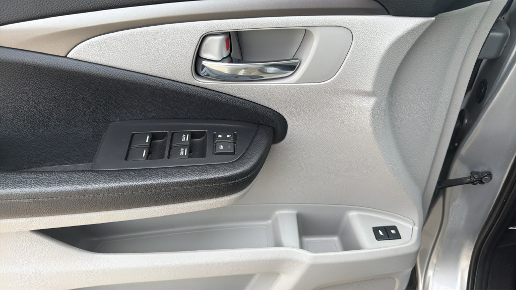 Used 2018 Honda Pilot EX-L image 19