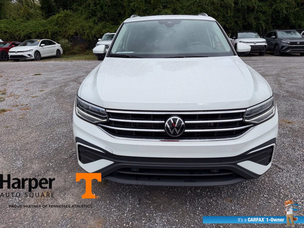 Used 2024 Volkswagen Tiguan SE w/ Panoramic Sunroof Package AWD/4WD image 8