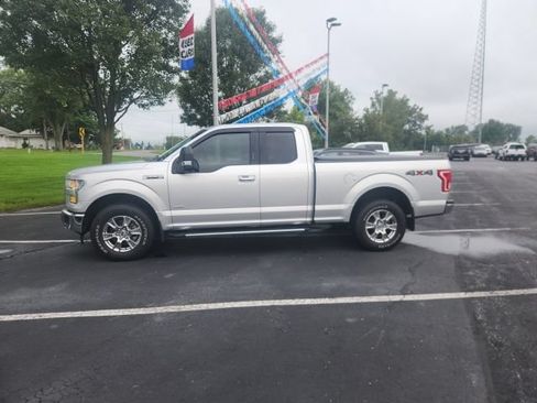 Used 2017 Ford F150 XLT w/ Equipment Group 302A Luxury AWD/4WD image 1