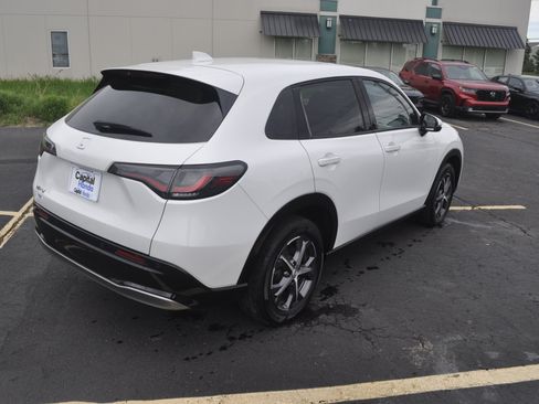 Certified 2023 Honda HR-V EX-L image 7