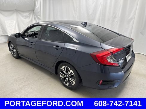 Used 2018 Honda Civic EX-T image 4
