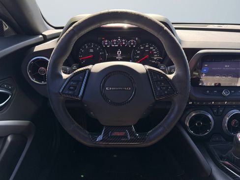 Used 2020 Chevrolet Camaro SS RWD image 12