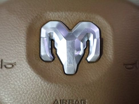 Used 2019 RAM 2500 Limited AWD/4WD image 39
