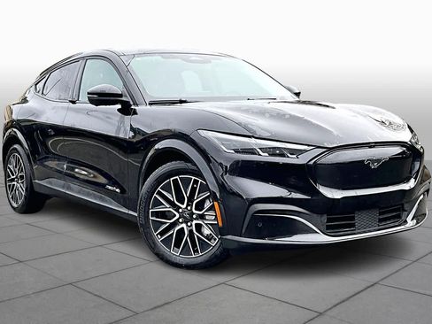 Used 2025 Ford Mustang Mach-E Premium image 2